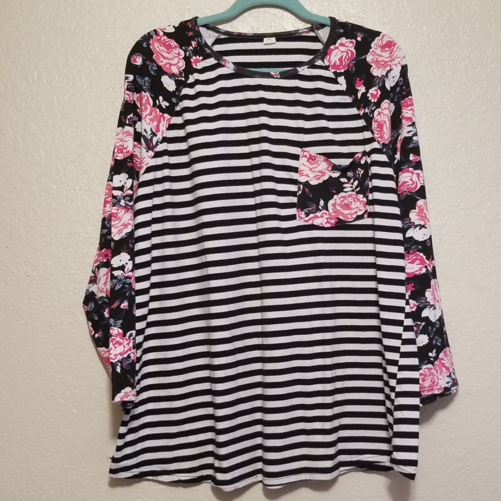 Floral Stripes Tshirt Black White